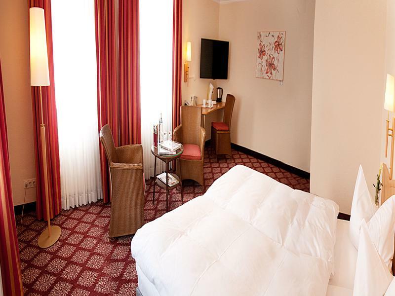 Hotel Schlichte Hof Gmbh à Bielefeld Extérieur photo